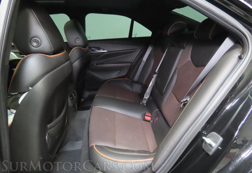 2022 Cadillac CT4-V - Image 33