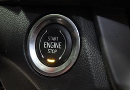 2022 Cadillac CT4-V - Image 43