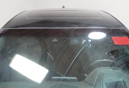 2022 Cadillac CT4-V - Image 13