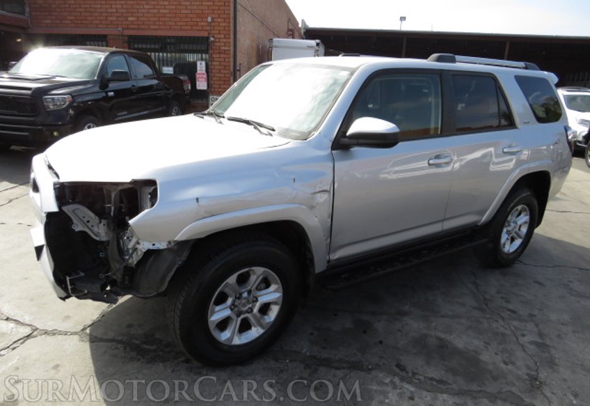 2020 Toyota 4Runner - Image 2