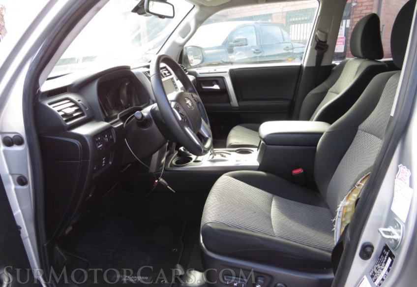 2020 Toyota 4Runner - Image 25