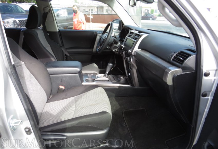 2020 Toyota 4Runner - Image 24