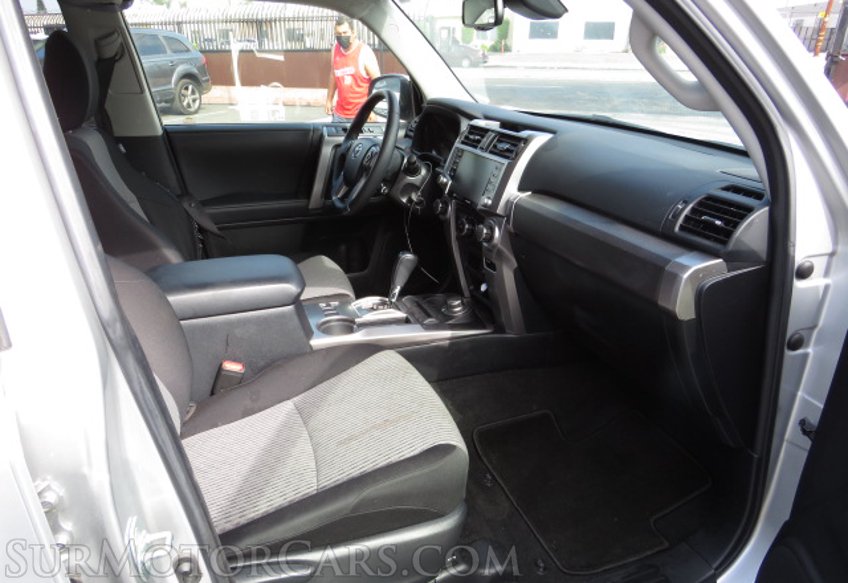 2020 Toyota 4Runner - Image 26