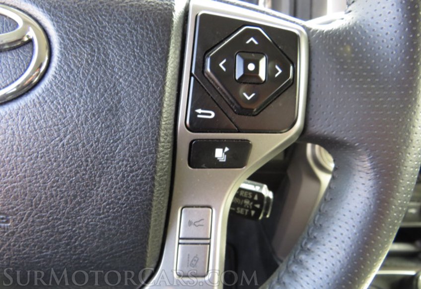 2020 Toyota 4Runner - Image 34