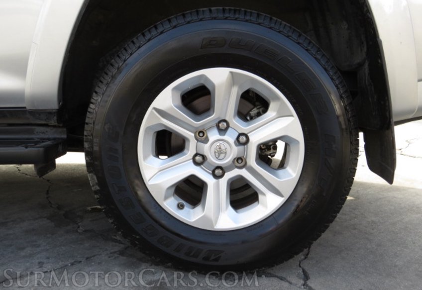 2020 Toyota 4Runner - Image 16