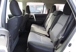 2020 Toyota 4Runner - Image 27