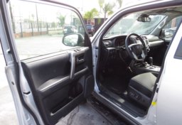 2020 Toyota 4Runner - Image 19