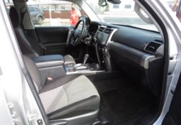 2020 Toyota 4Runner - Image 26