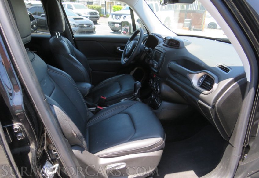 2015 Jeep Renegade - Image 26