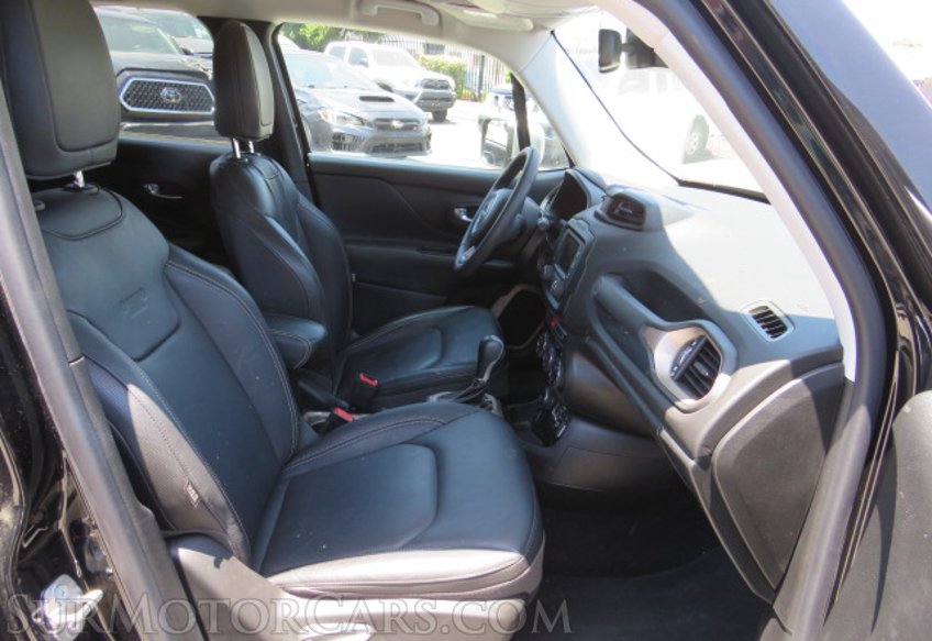 2015 Jeep Renegade - Image 30