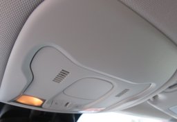 2015 Jeep Renegade - Image 46