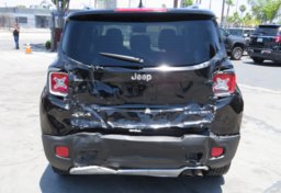 2015 Jeep Renegade - Image 11