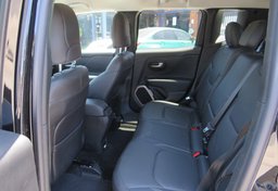 2015 Jeep Renegade - Image 27