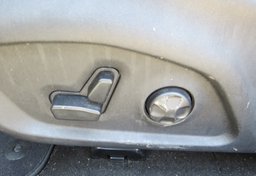 2015 Jeep Renegade - Image 48