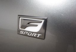 2015 Lexus RC 350 - Image 17