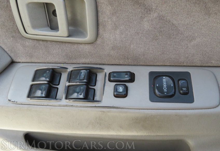 2002 Toyota Tacoma - Image 32