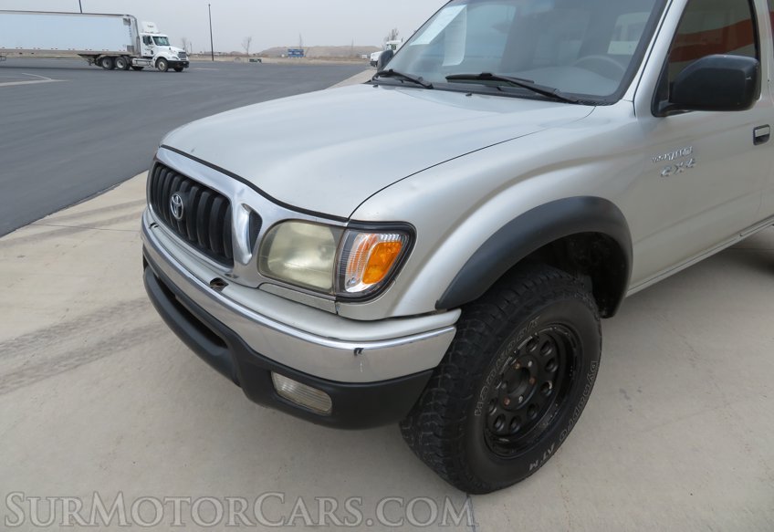2002 Toyota Tacoma - Image 13