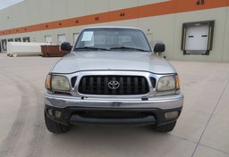 2002 Toyota Tacoma - Image 11