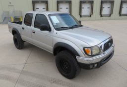 2002 Toyota Tacoma - Image 2