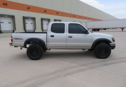 2002 Toyota Tacoma - Image 10