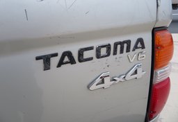 2002 Toyota Tacoma - Image 19