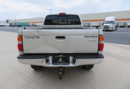2002 Toyota Tacoma - Image 12