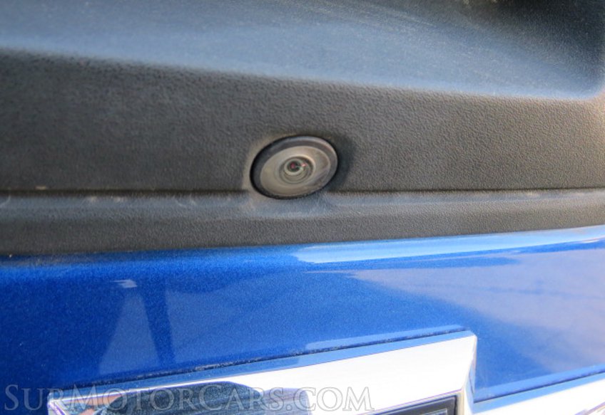 2020 Chevrolet Colorado - Image 18