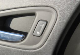 2020 Chevrolet Colorado - Image 44