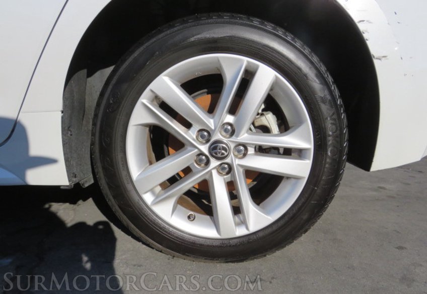 2021 Toyota Corolla Hatchback - Image 21