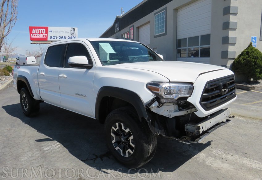 2017 Toyota Tacoma - Image 3