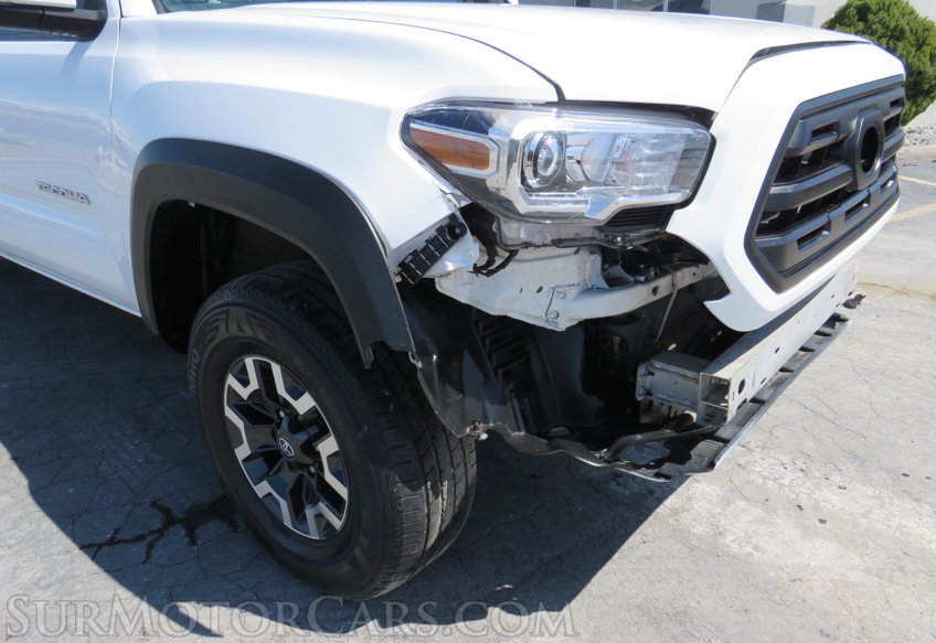 2017 Toyota Tacoma - Image 18