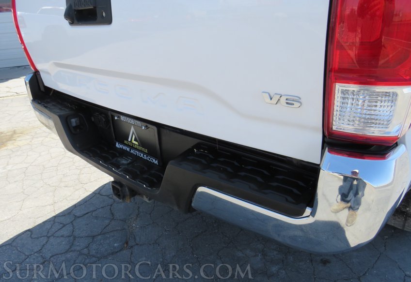 2017 Toyota Tacoma - Image 26