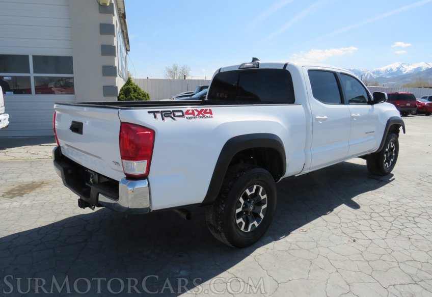 2017 Toyota Tacoma - Image 5