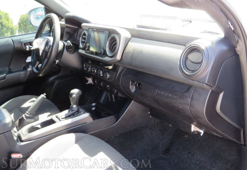 2017 Toyota Tacoma - Image 28