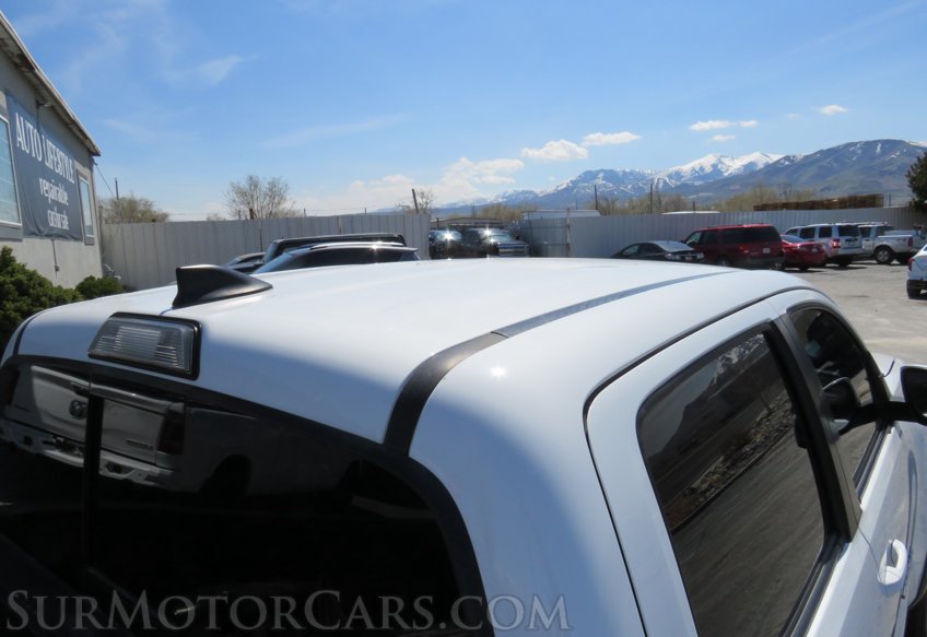 2017 Toyota Tacoma - Image 22