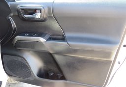 2017 Toyota Tacoma - Image 53