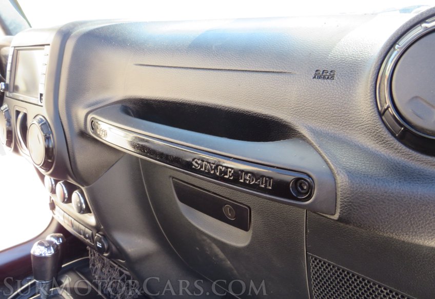 2017 Jeep Wrangler - Image 31