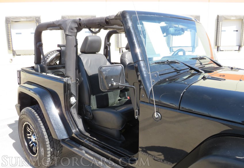 2017 Jeep Wrangler - Image 19