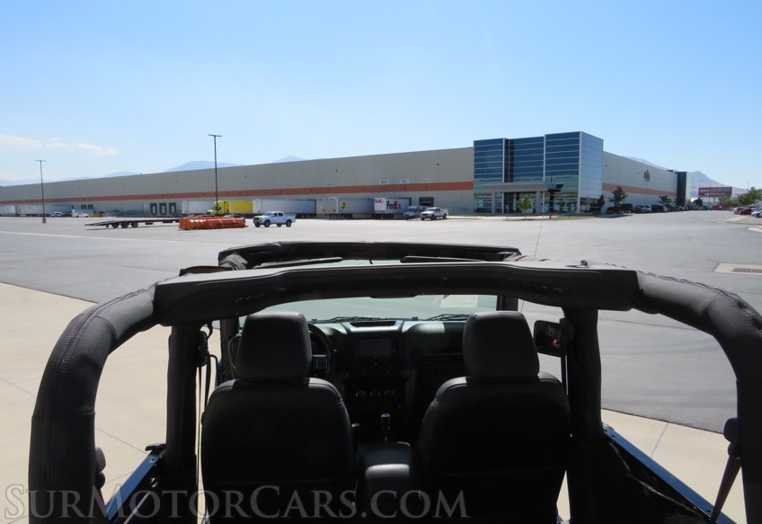 2017 Jeep Wrangler - Image 23