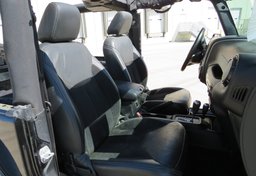 2017 Jeep Wrangler - Image 28