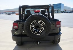 2017 Jeep Wrangler - Image 14