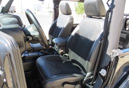 2017 Jeep Wrangler - Image 32