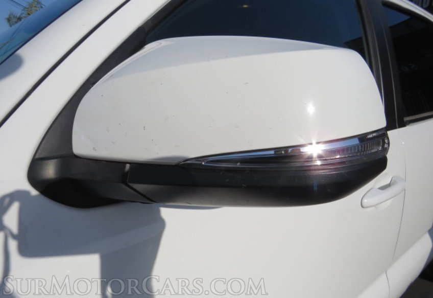 2021 Toyota Tacoma 4WD - Image 19