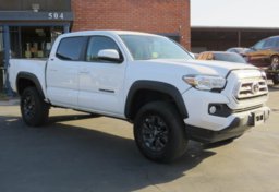 2021 Toyota Tacoma 4WD - Image 4