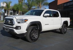 2021 Toyota Tacoma 4WD - Image 3