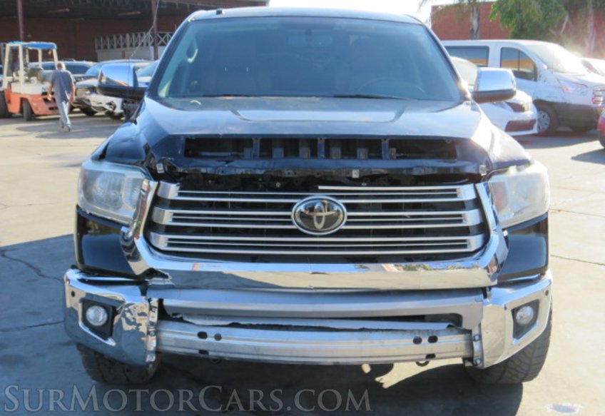 2014 Toyota Tundra Truck - Image 11