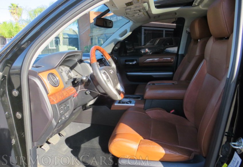 2014 Toyota Tundra Truck - Image 26