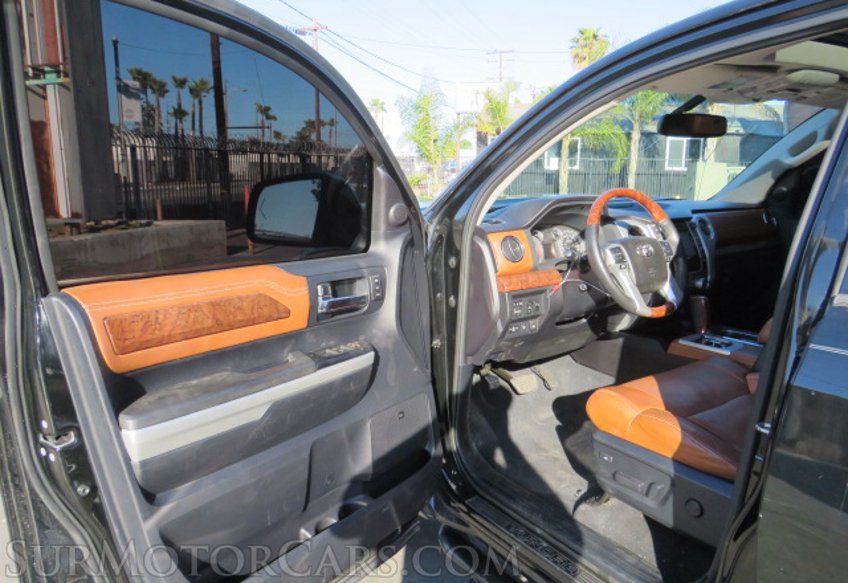 2014 Toyota Tundra Truck - Image 22