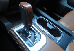 2014 Toyota Tundra Truck - Image 42