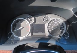 2014 Toyota Tundra Truck - Image 35